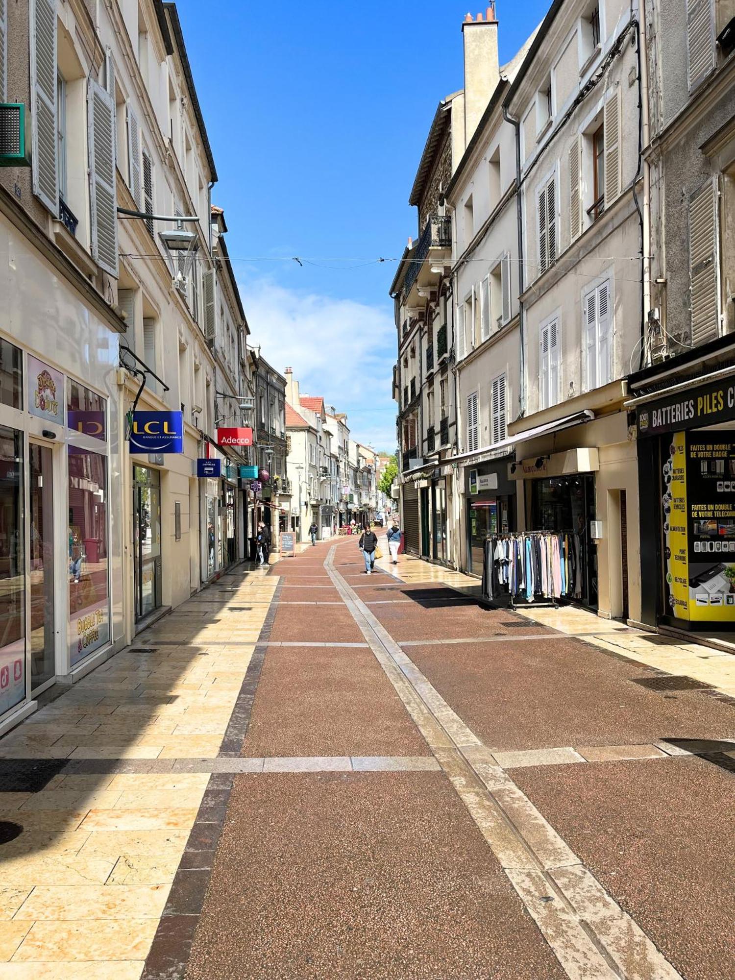 Sweethost - L'Amazone - T2 Proche Gare & Disneyland Lagny-sur-Marne Luaran gambar